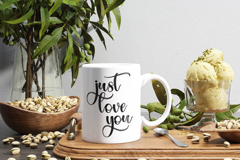 Tropical Leaves Font Sakha Design Studio 