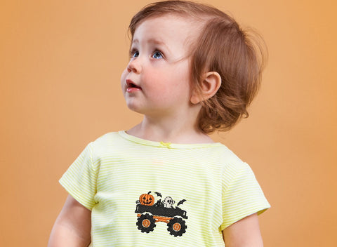 Truck with a pumpkin and a little ghost embroidery design, Autumn truck embroidery, 4 sizes, instant download. Embroidery/Applique DESIGNS ArtEMByNatalia 