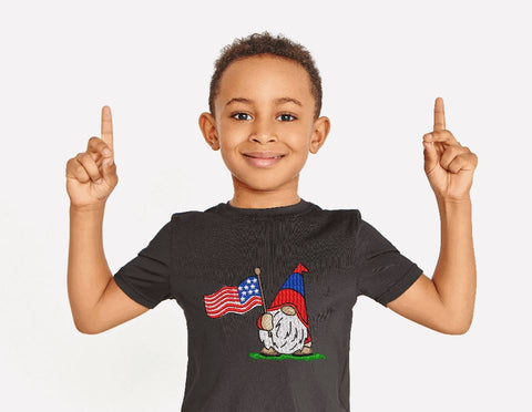 US Patriotic Gnome Machine Embroidery Design Embroidery/Applique DESIGNS Canada Embroidery 