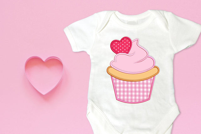 Valentine Cupcake with Heart Applique Embroidery Embroidery/Applique DESIGNS Designed by Geeks 
