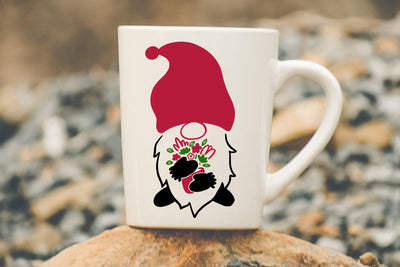 Valentine Gnome Hug Flowers SVG SVG dapiyupi store 