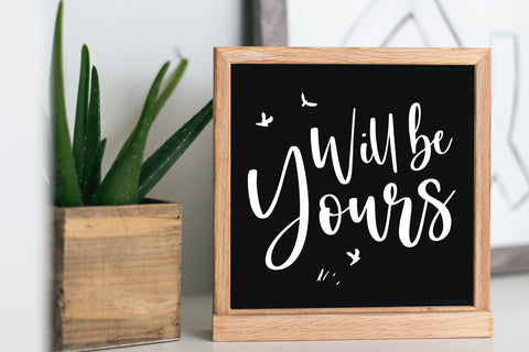 Valerina modern calligraphy font Font Balpirick 