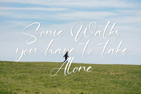 Ving Winston - Signature Font Font StringLabs 