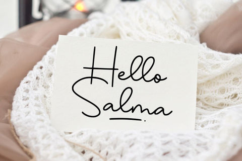 Yoehline Font Allouse.Studio 