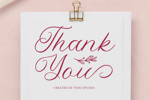 Yolitica |modern handwritten Font toni_std 