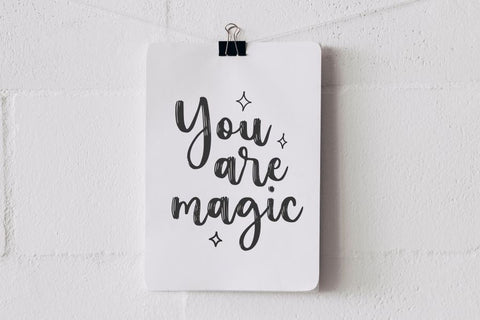 Younglife Font Allouse.Studio 